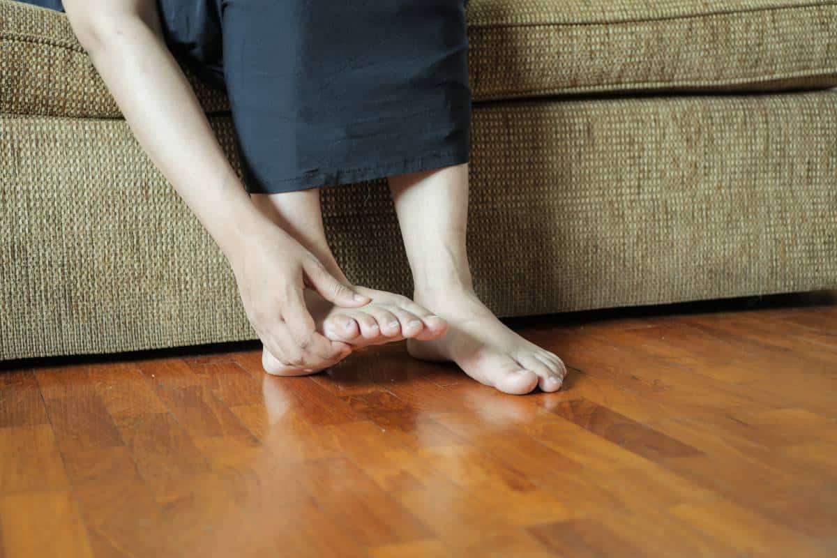 The Best Natural Treatments For Foot Neuropathy 3 Natural Treatments For Foot Neuropathy